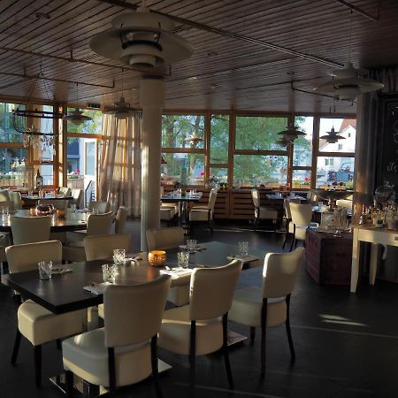 Hotel „Zur Linde“ Эинген Экстерьер фото