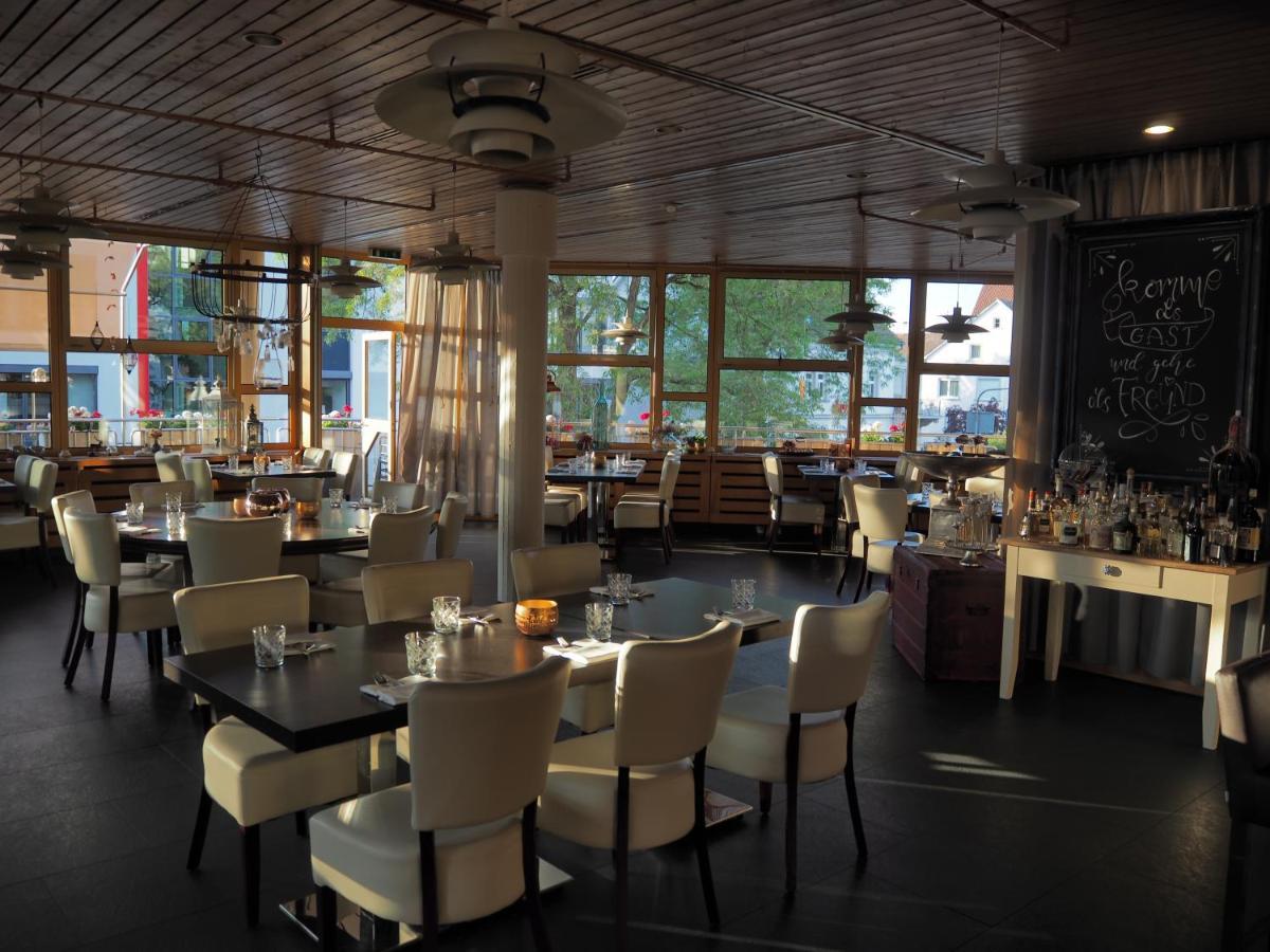 Hotel „Zur Linde“ Эинген Экстерьер фото